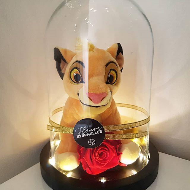 Grande CLOCHE ROSE éternelle LED 26cm Le Roi Lion