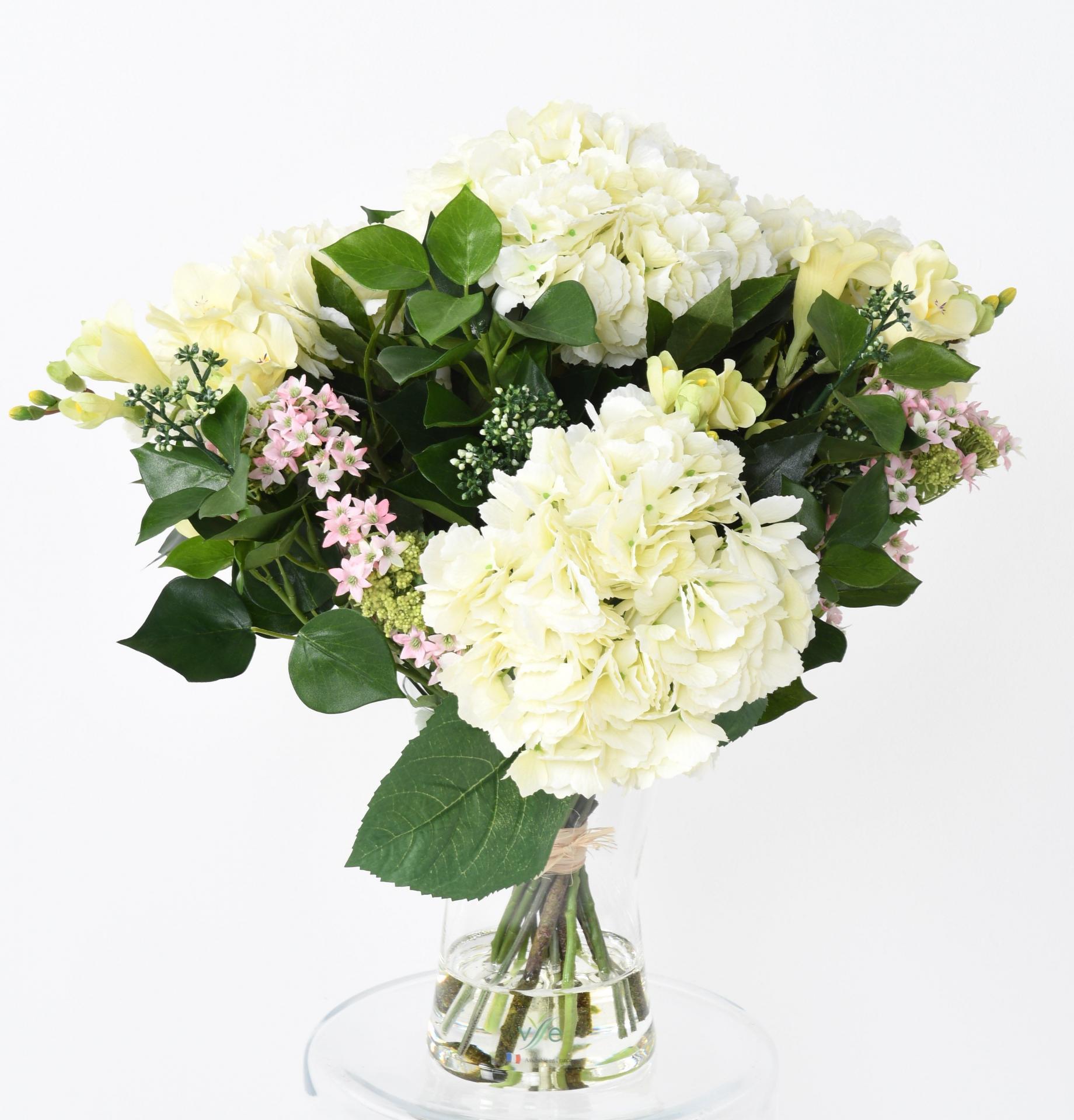 250bouquet hortensia et lierre baie blanc